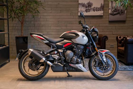 TRIUMPH TRIDENT 800 TRIUMPH TRIDENT 800